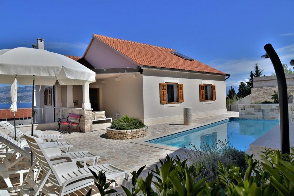 Villa Aries Supetar Exterior photo