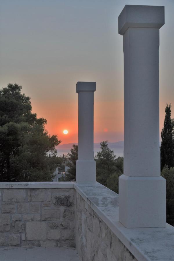 Villa Aries Supetar Exterior photo