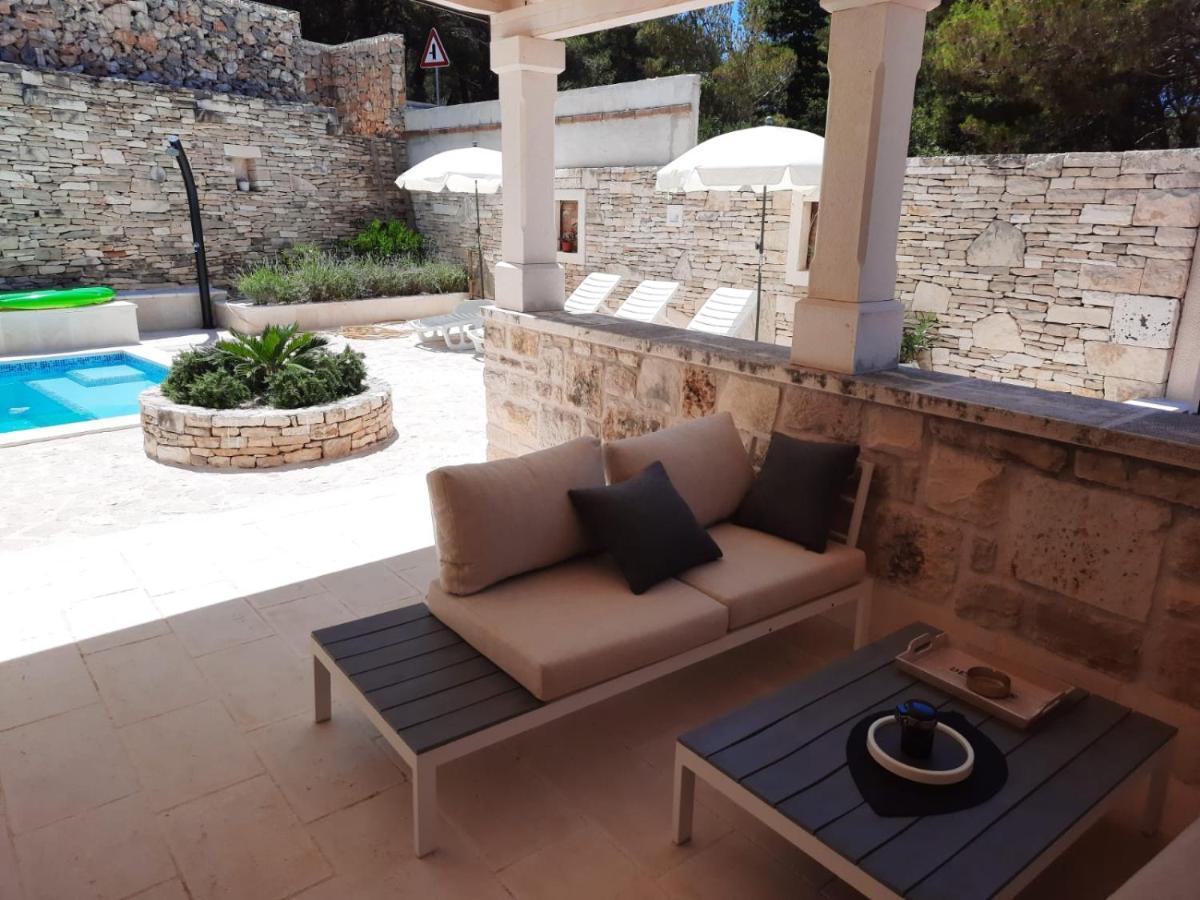 Villa Aries Supetar Exterior photo